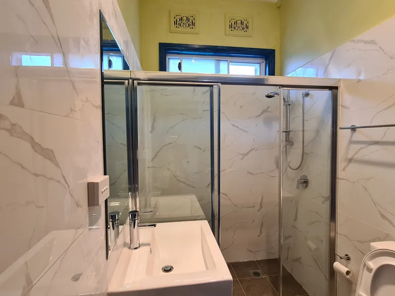 4 Bedroom house | Large backyard | Recently renovated bathroom