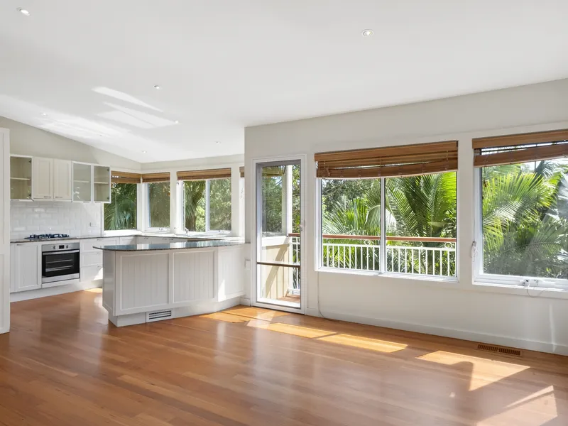 MAGNIFICENT PRIVATE HOME NORTH AVOCA
