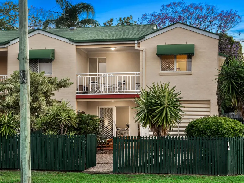 Under Contract! 3 Townhouses For Sale In Boutique Complex