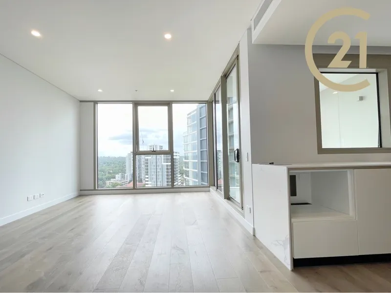 Nearly Brand New One Bedroom Apartment With Pool & Gym!!