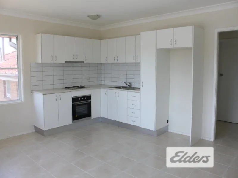 Appealing Renovated Apartment Close to Lambton Park and Village Shops