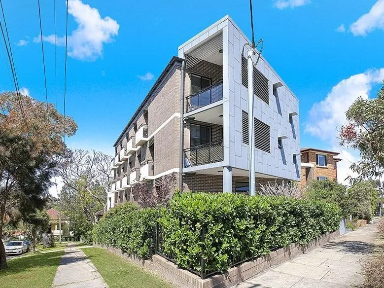 Furnished modern studio apartments - short or long term available