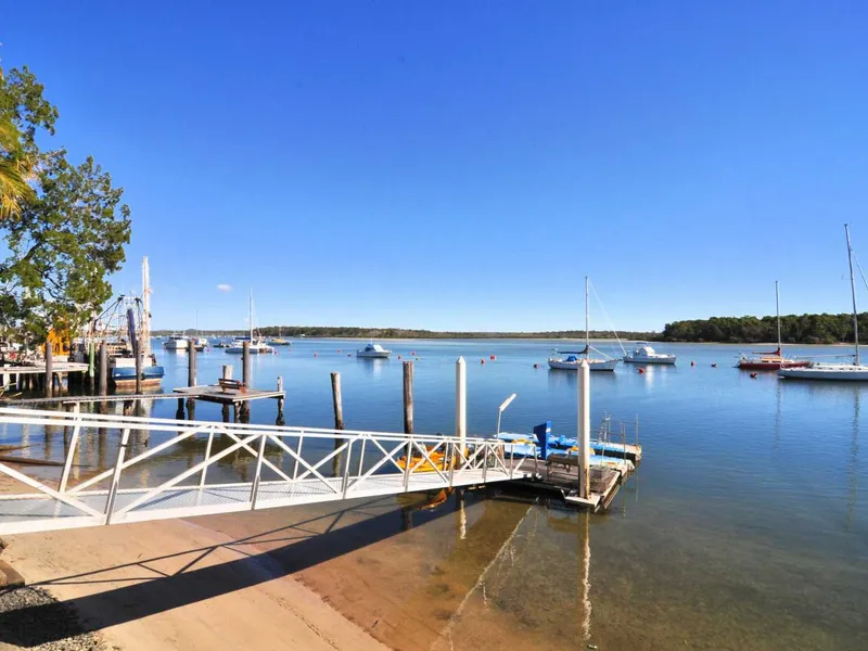 Absolute waterfront.. Gold Coast Style, Tin Can Bay price