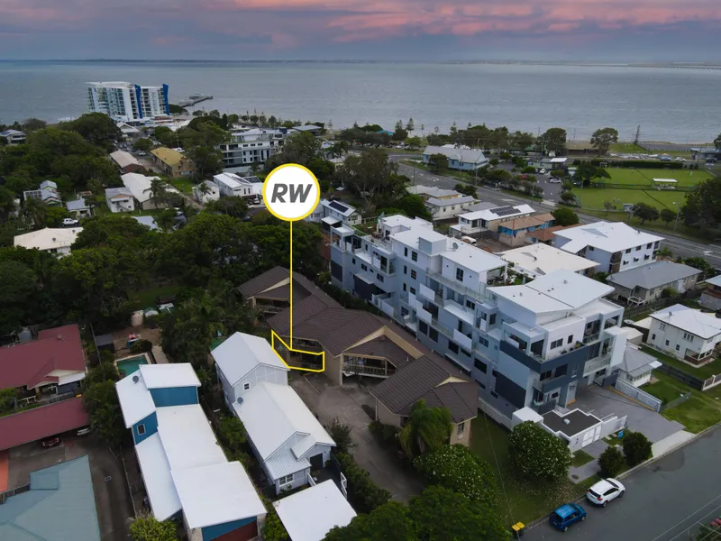 Fantastic Ground Level Unit with Great Location!