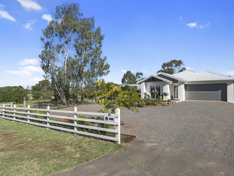 BRAND NEW HOME, BUILT TO METICULOUS STANDARD.