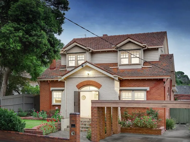 California Bungalow in prime location