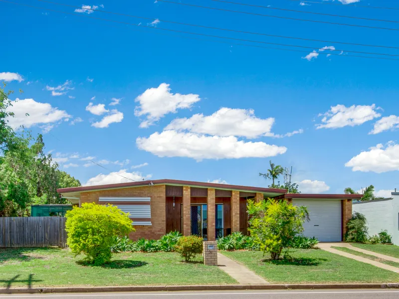 Great Starter Close to Schools & Shops