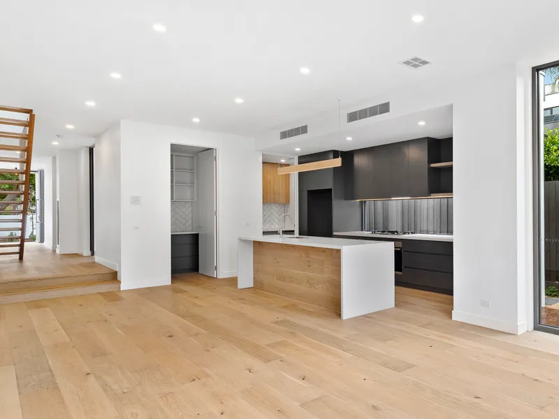 Luxurious brand new townhouse has left no expense spared