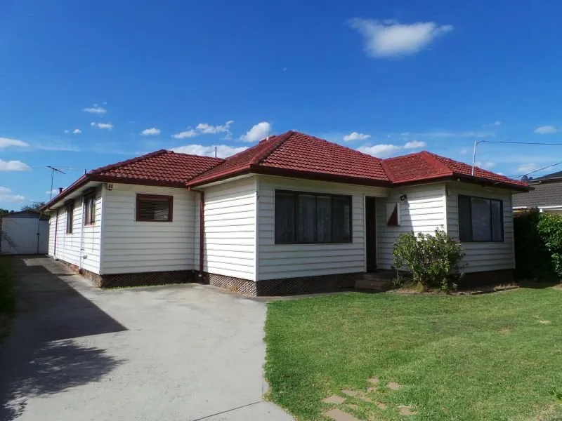 WALK TO CENTRAL DANDENONG