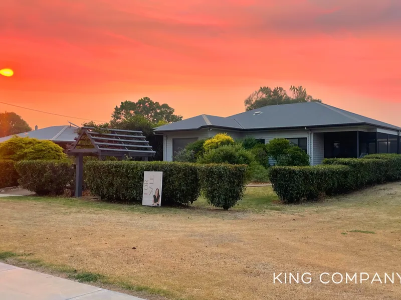 Charming Family Home with Picturesque Rural Views!