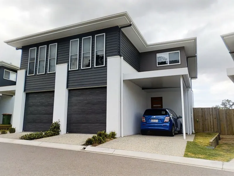 LIVE THE LIFE YOU DREAM - BEAUTIFUL & STYLISH CONTEMPORARY HOME IN SOUGHT AFTER TRANQUIL ESTATE - CENTRAL CONVENIENT LOCATION - BE QUICK!