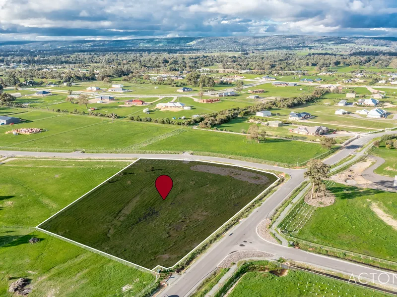 BUILD YOUR DREAM HOBBY FARM TODAY!