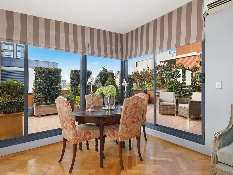 Unique apartment with a rare entertainers' terrace