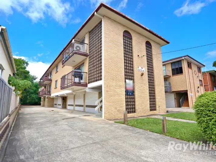 CONVENIENT LOCATION!