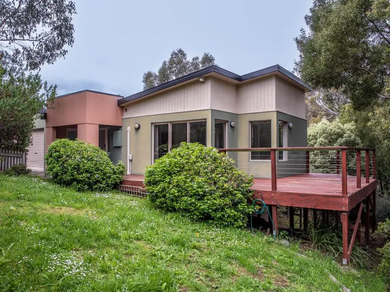 Quiet, Sunny Villa with Huge Private Deck