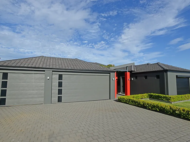 SUPERBLY PRESENTED MODERN HOME WITH POOL