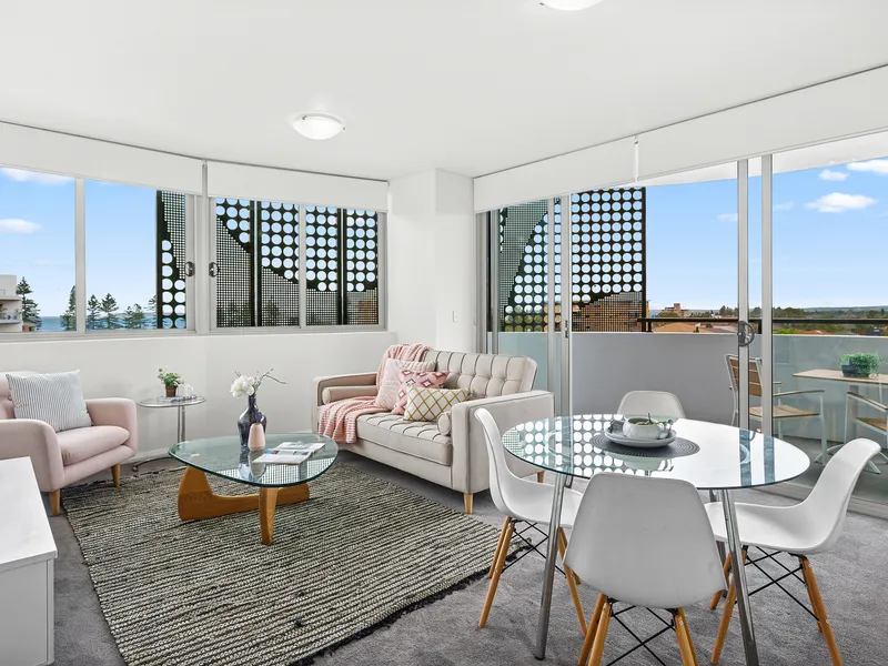 Contemporary Style with Views