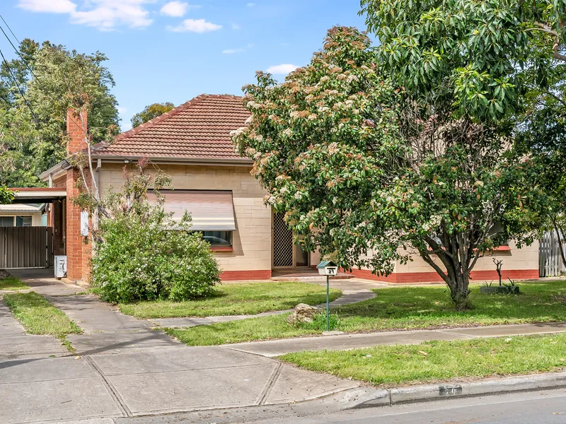 Classic Circa 1950's Home in the Heart of Croydon Park on a great sized allotment!