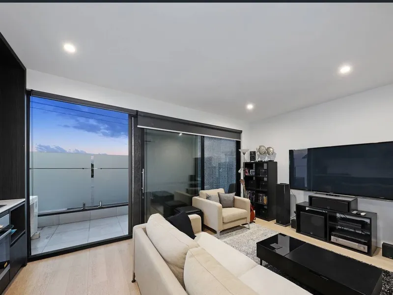 Modern Living in Central Location
