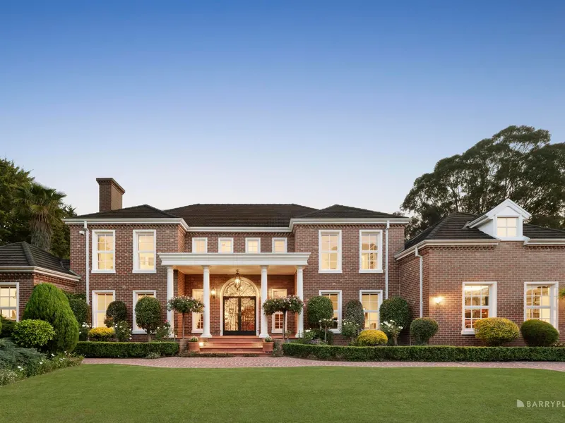 English excellence and elegance in prestigious Warrandyte.