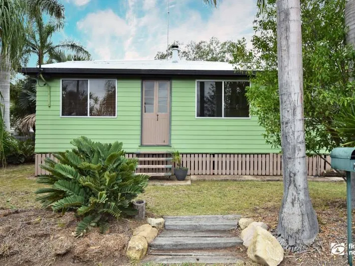 UNIQUELY COTTAGE STYLE