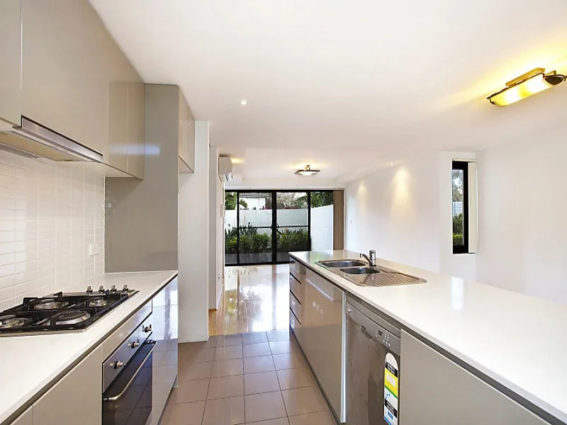 Super Sized Townhouse...