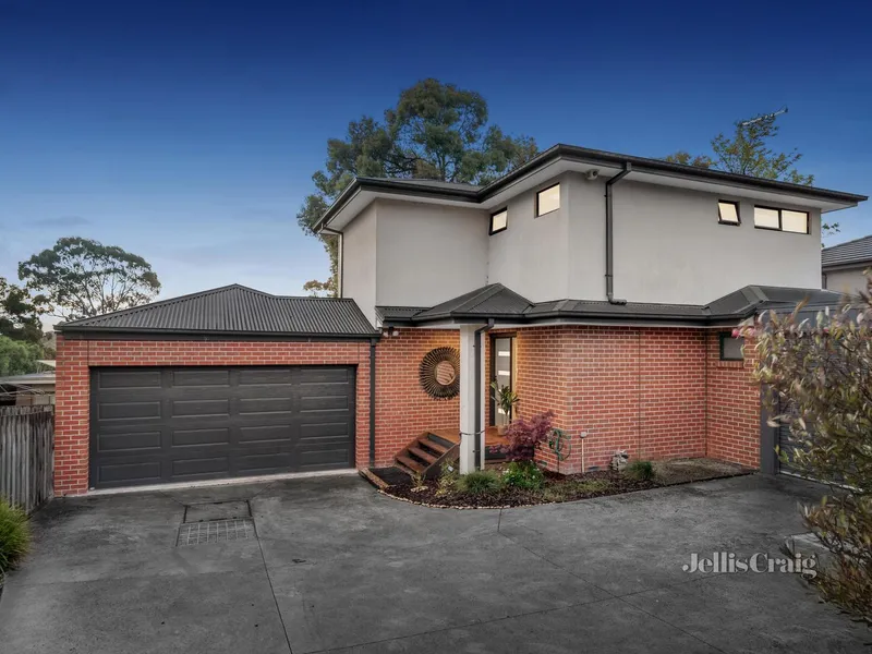 Quality contemporary lifestyle in tranquil family locale