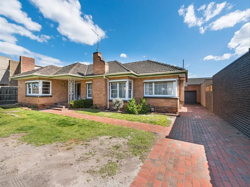 Family Home in the McKinnon Zone.