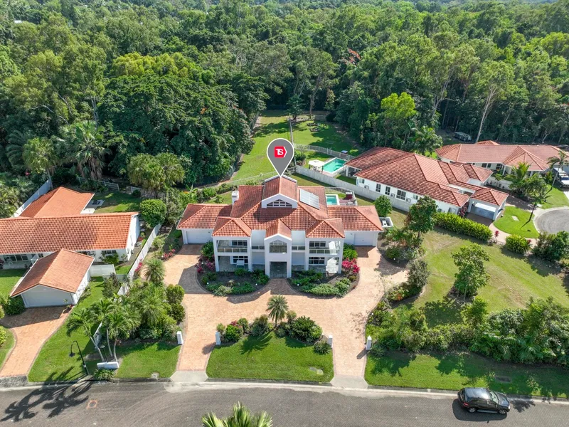 Exceptional Elegance: Luxurious 6-Bedroom Home with Income Potential and Timeless Style