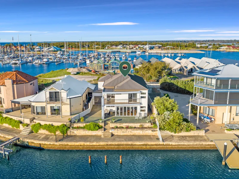 Live life on the canals