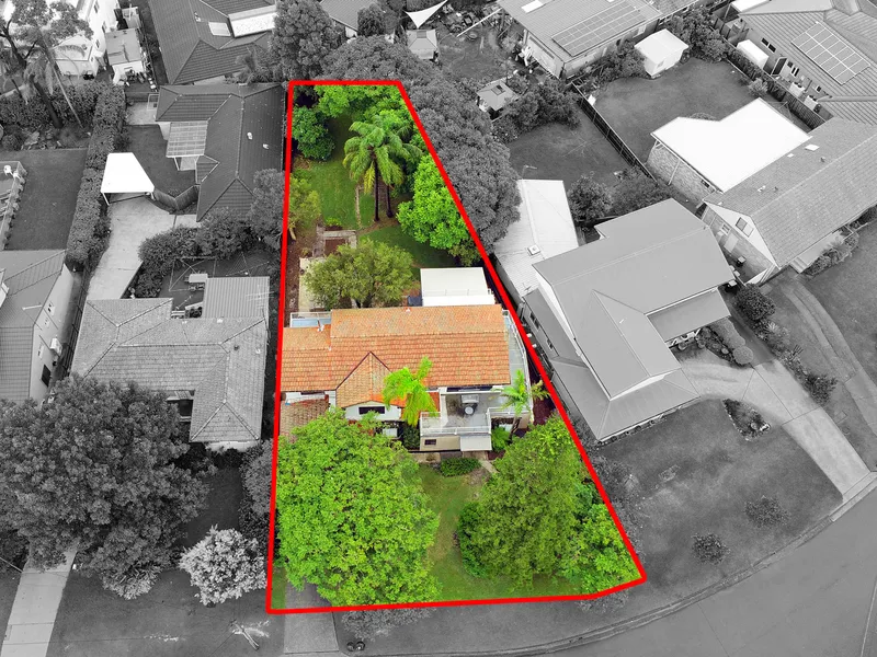 Large family home with income-generating potential