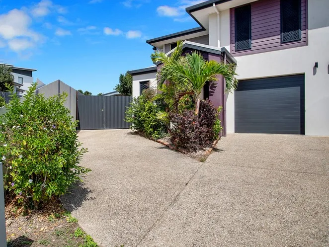 4 Bedroom Family Home & Double Bay Shed!!