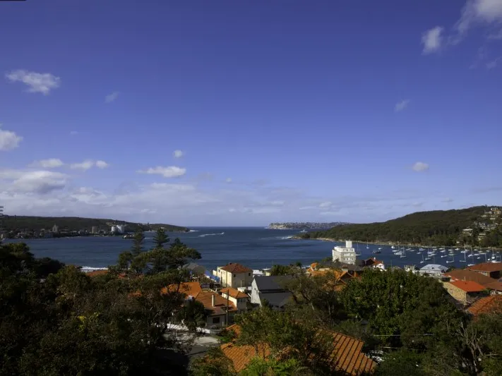 LARGE APARTMENT WITH AMAZING VIEWS!