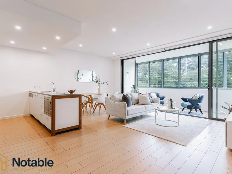 Modern and Spacious 3 bed + study, 2 bathroom, 2 side by side Parking. Priced to Sell!