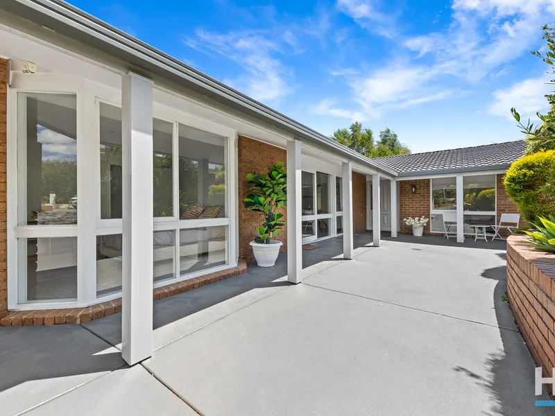 Contemporary meets Character with 5 bedrooms and a quiet court position