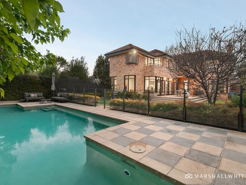 Outstanding Family Oasis on 760sqm Approx.
