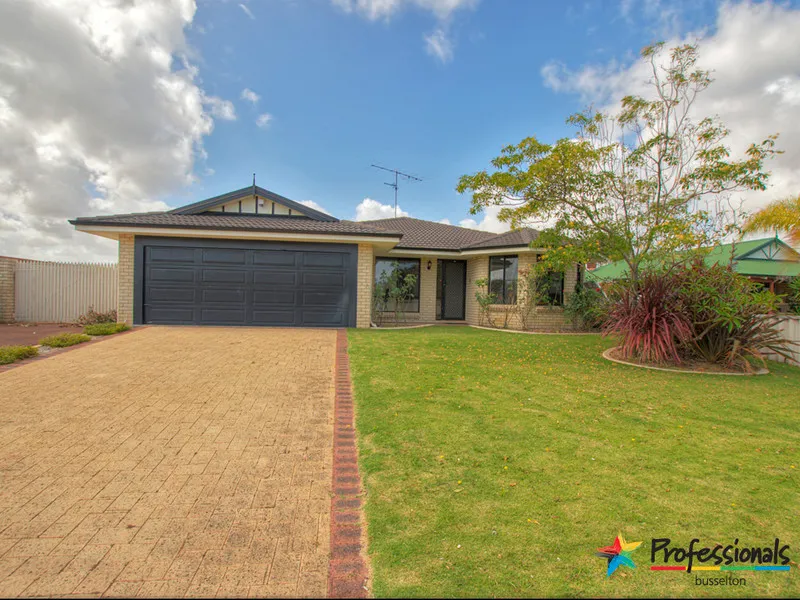 All the extras for this Broadwater Beauty!