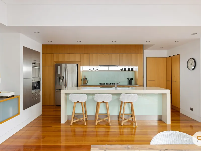 ARCHITECTURALLY DESIGNED MODERN FAMILY HOME IN HAMILTON
