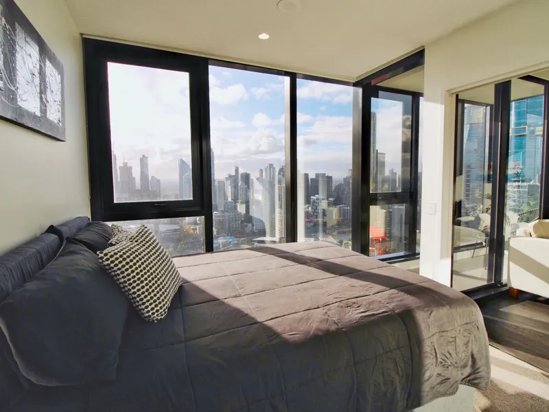 Enjoy Life with this FULLY FURNISHED sky high apartment, Right Now