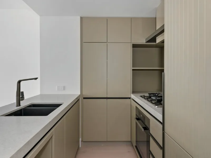 Bright and Spacious 2 bedder + Study + Courtyard