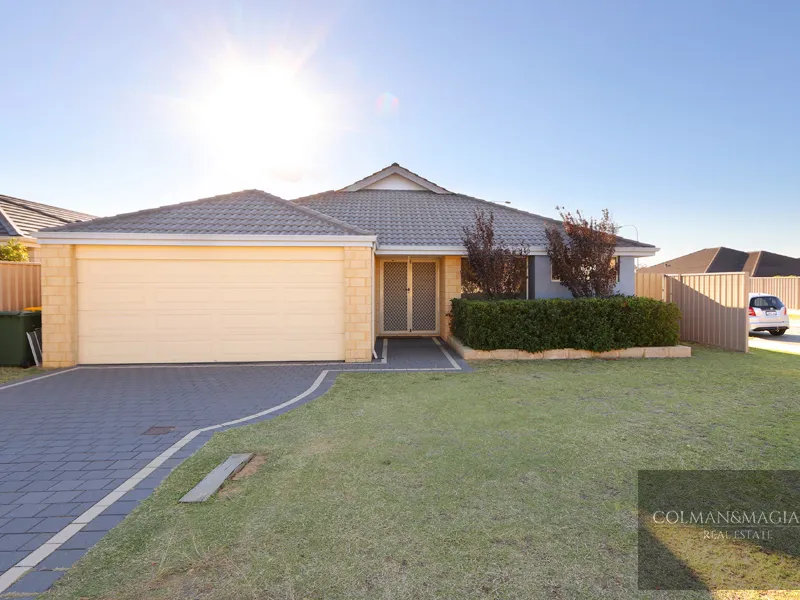 SPACIOUS LARGE FAMILY HOME ON CORNER BLOCK 
