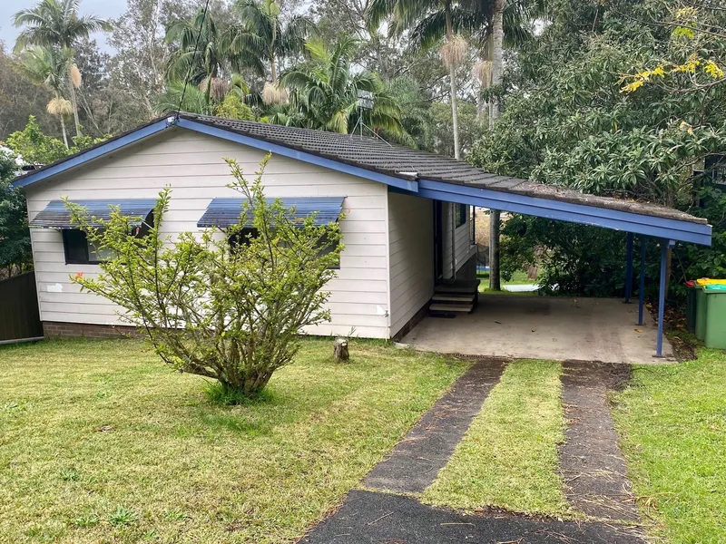 North Avoca Lagoon at your back door!