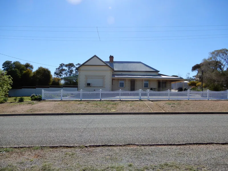 7 MERCOWIE ROAD, CRYSTAL BROOK