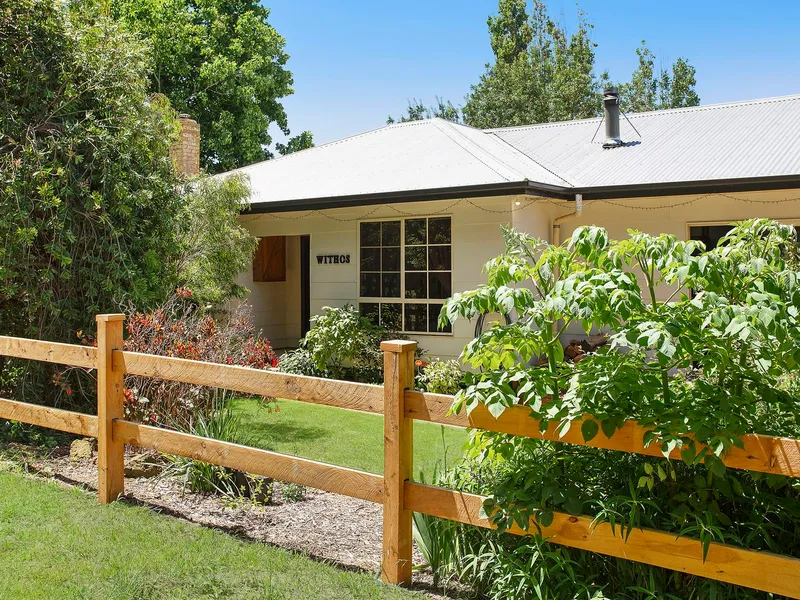 Charming Property Set on 2 Acres