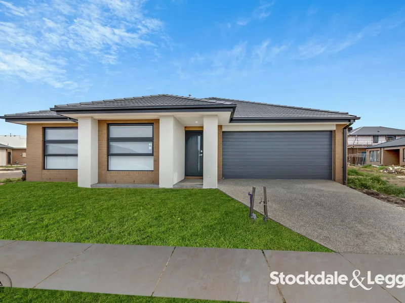 BRAND NEW 4 BEDROOM FAMILY HOME FOR RENT IN TARNEIT !!