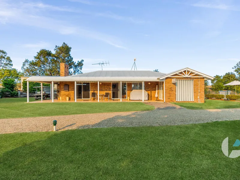 ENCHANTING 10,000M2 PROPERTY, WITH NOT ONE, NOT TWO, NOT THREE BUT FOUR HOMES TO PROVIDE THE ULTIMATE FAMILY RETREAT!