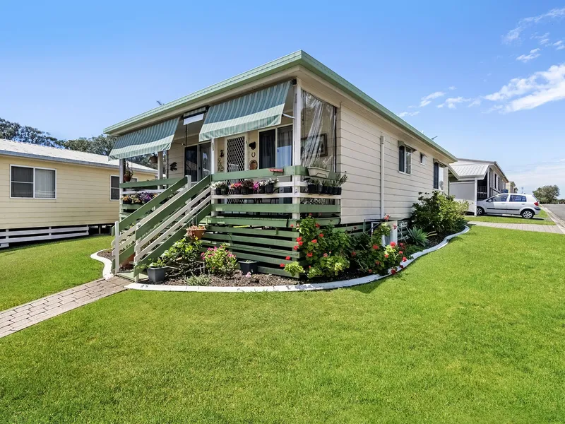 An Elevated Position within Settlers Over 50's Village - Such a friendly, light and bright 2 bedroom Home - And Affordable!!