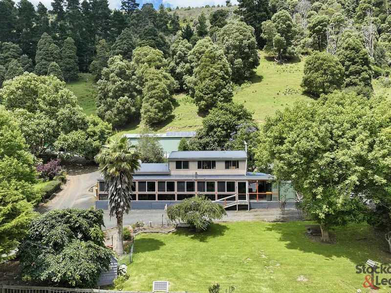 PRIVATE OFF GRID LIFESTYLE RETREAT