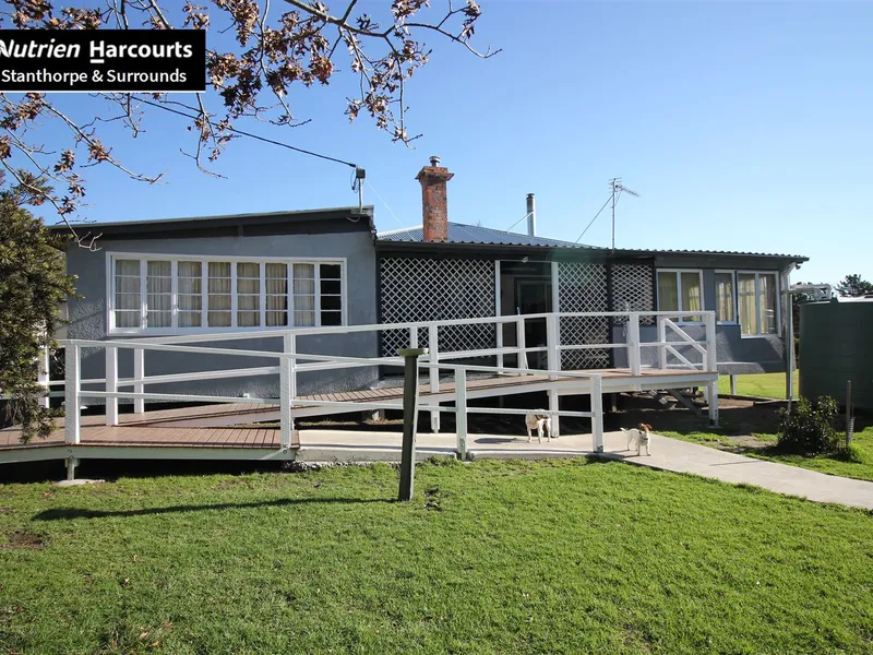 3 Acres with house + 2 bedroom Cabin - Dalveen QLD