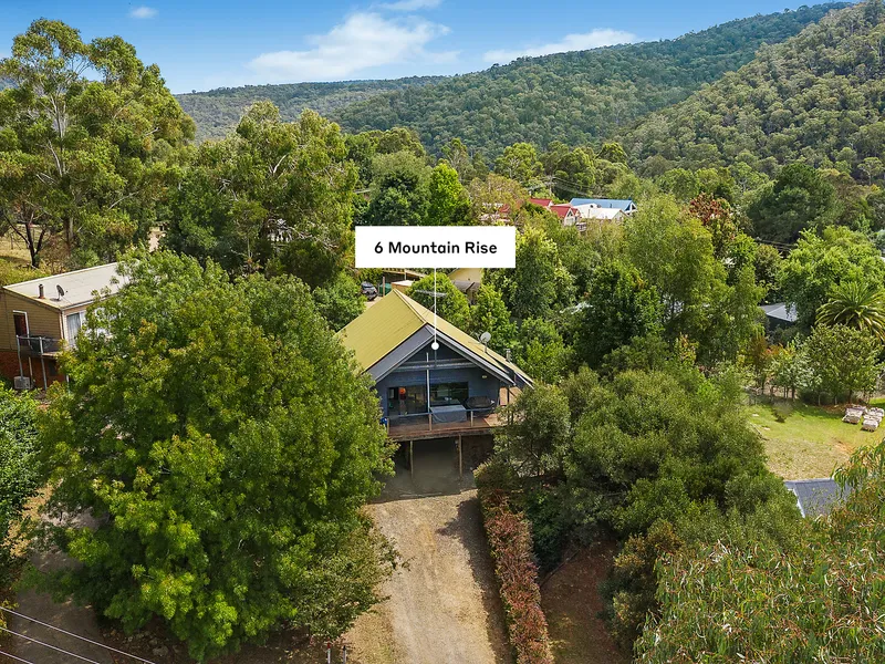 Alpine Escape at the Base of Mt Buller + Separate Two Bedroom Self Contained Apartment